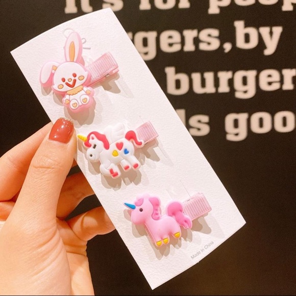 BUNDLE DEAL‼️ Be Careful What You Say Boy / Girl Onesie/ 3-Pack Hair Bows - Picture 9 of 9